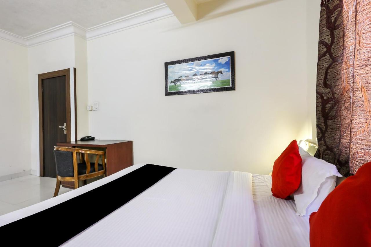 Collection O 3761 Hotel Shree Datta Ιντόρ Εξωτερικό φωτογραφία